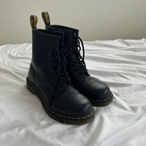 Black Doc Martin 1460 Women’’s Smooth Leather Lace-up Boot